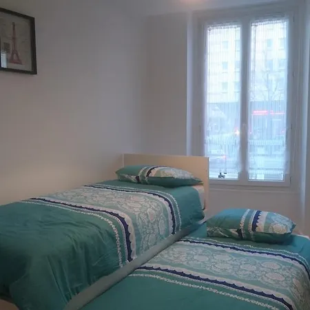 Daire Charming Flat In - Villette