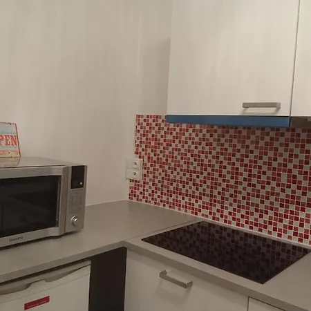 Charming Flat In - Villette Daire