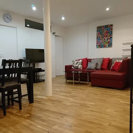 Charming Flat In - Villette Apartment Paris
