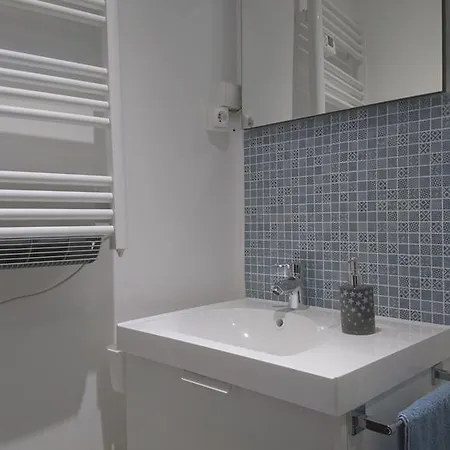 Charming Flat In - Villette *